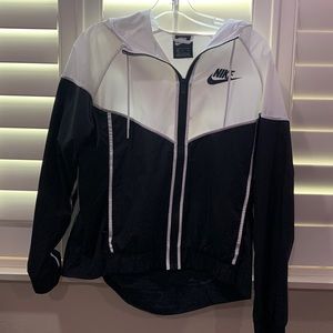 Nike Windbreaker Zip Up Jacket